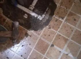 清水卫生间测漏水公司分享下清水自来水管道泄漏检测的具体位置分析。